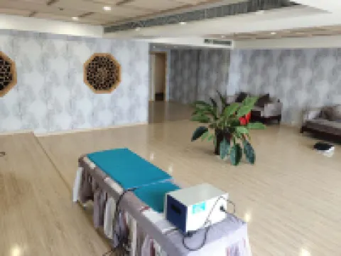 Dachang International Hotel (Taiyuan South Station Nanzhonghuan Street)