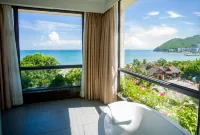 Luyi Seaview Hotel