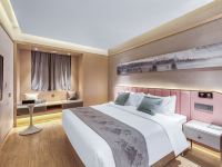 M酒店(重庆观音桥步行街店) - 高层尊享智能大床房