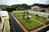 Vienna Hotel (Shaoguan Renhua Danxia Mountain Scenic Area Branch)