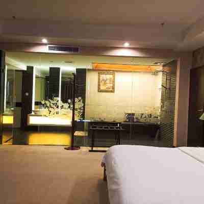 Tian Cheng Tai He Hotel Rooms