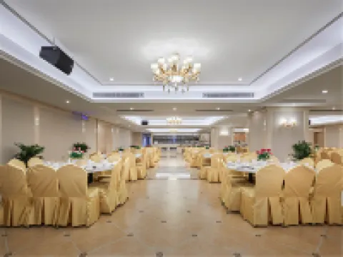 Vienna International Hotel (Xi'an Chanba Silk Road Convention And Exhibition Center)