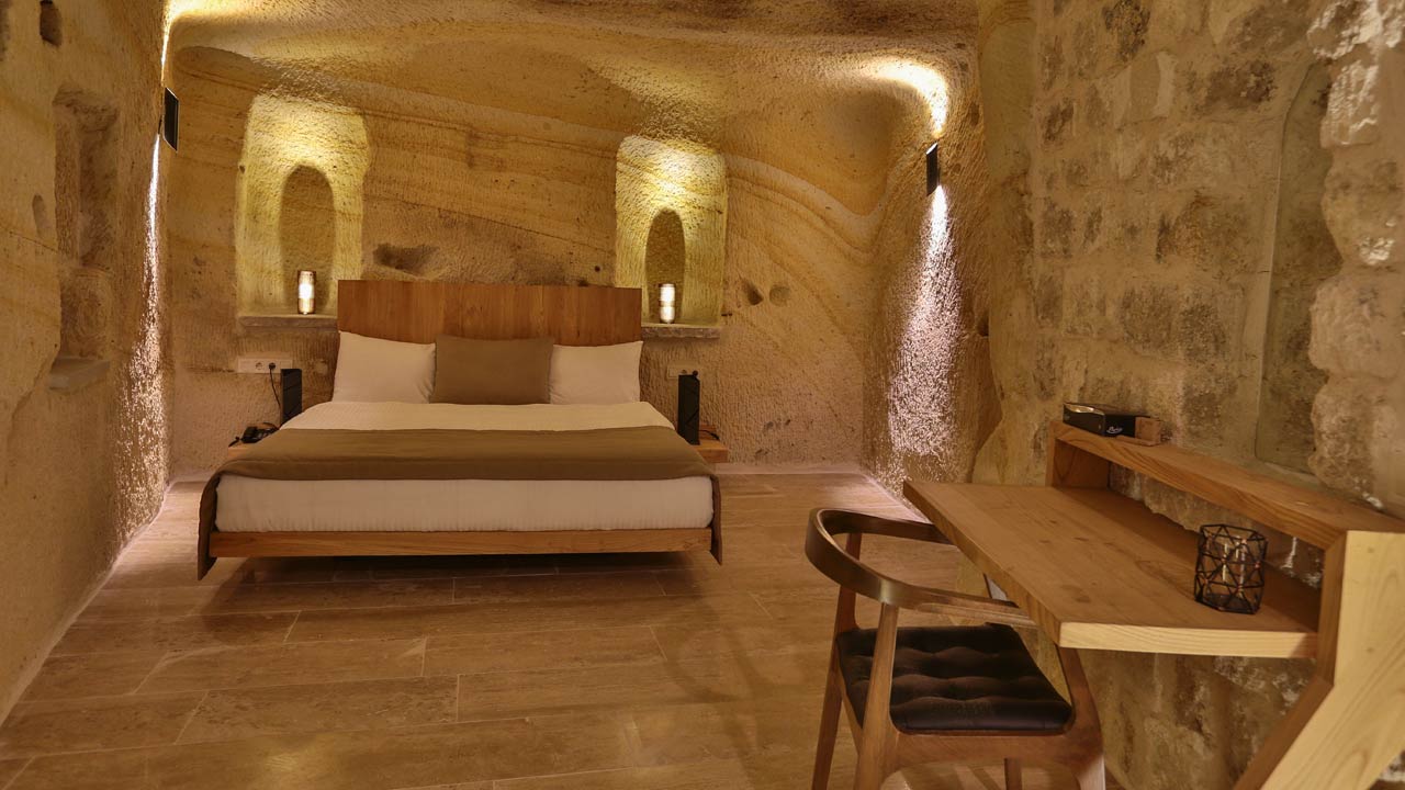Acropolis Cave Suites