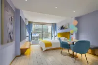 Designer Concept Hotel (Guiping Passenger Transport Center)