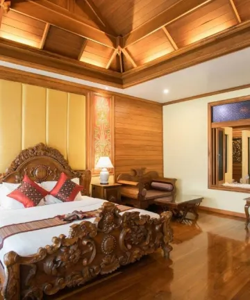 ห้องเตียงคิงไซส์ลักซ์ชัวรี (ระเบียง)