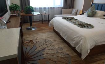 Hongrui Hotel