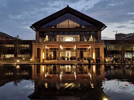 Kunming Yinyuan Hotel Отели рядом с достопримечательностью «Kunming University of Science and Technology Chenggong Campus»