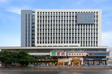 維也納酒店（深圳東站布吉老街店）
