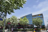 Gyeongju GG Tourist Hotel Hotels near Gyeongju Seorabeol Culture Hall