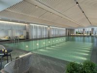 成都辉盛庭国际公寓 - 室内游泳池