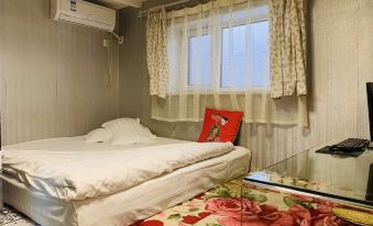 Changchun lazy cat sleep boutique inn