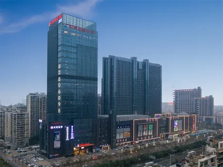 Venus Royal Hotel (Foshan Kuiqi Road Subway Station Creative Industrial Park)