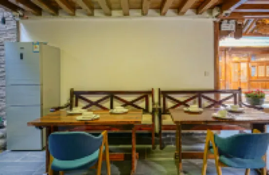 麗江古城四方街秦晉王府客棧