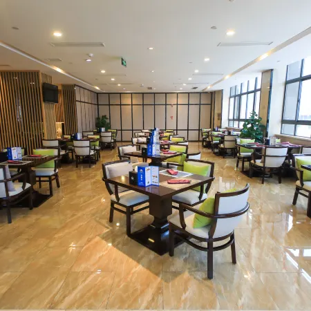Bazhong Days Hotel