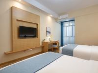 宜泊公寓酒店(长沙县松雅湖店) - 高级双床房