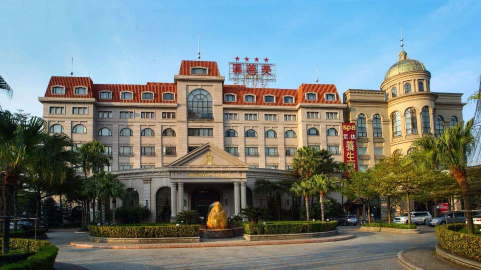 Mascot Hotel
