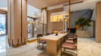 Sucha Hotel (Wuzhou South Railway Station) - Airport Shuttle