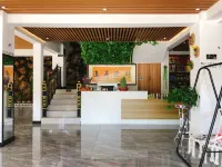 Moon Bay Qianyu Qianxi Homestay (Zhaocunli Branch)