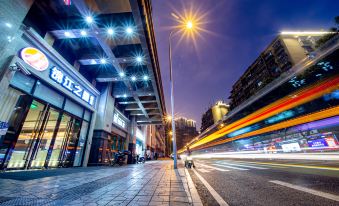 Jinjiang Inn Select (Chongqing Huangguan Escalator Children's Hospital Riverview) - Housity