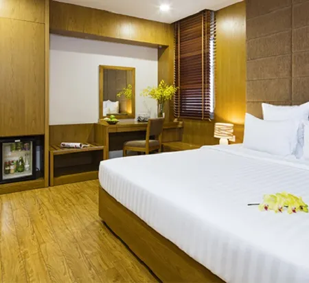 Paradise Saigon Boutique Hotel & Spa Отели рядом с достопримечательностью «Район 1»