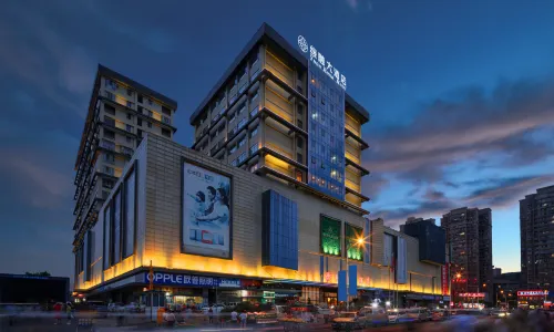 Yuanrong Hotel