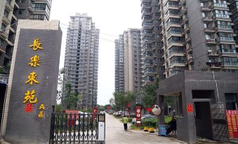 Qinhai Apartment Hotel