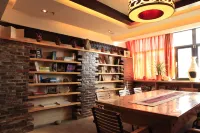 Padma Chumig Garden Hotel