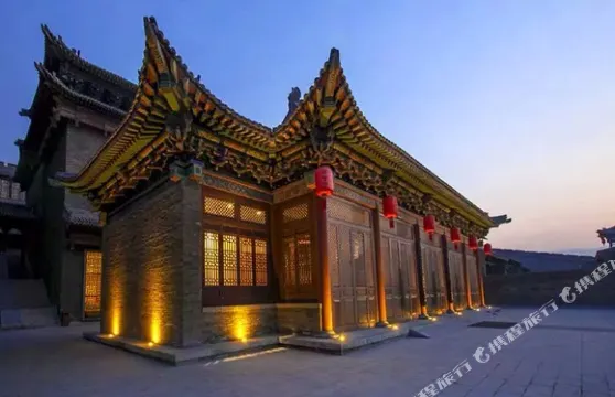 靈石崇寧堡温泉酒店