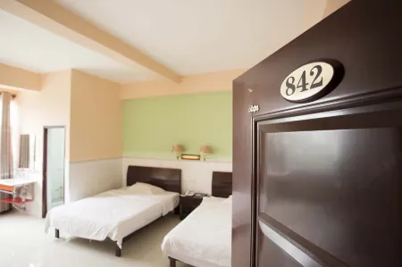 Pingguo Lvyuan Hotel