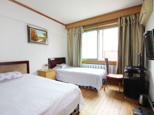 Fushun Jinzeyuan Guest House