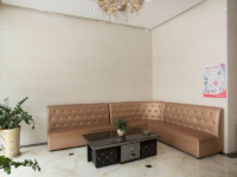 雅祺度假酒店(田东合恒店)