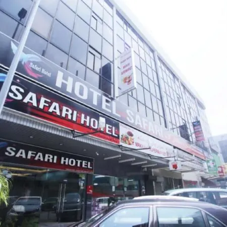 Safari Hotel
