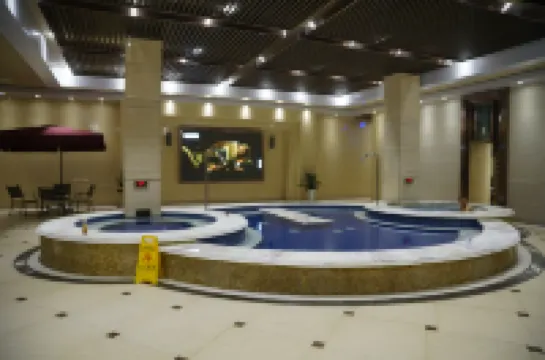 Wanhao Business Hotel Hotels in Kuandian