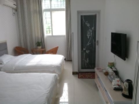 剑阁青松客栈 - 舒适三人房