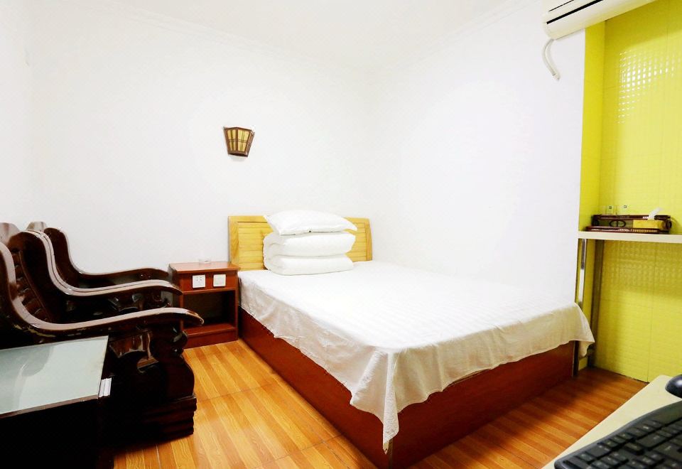 Haihao Hotel (Nanjing Railway Station Xuanwuhu Branch) - Housity