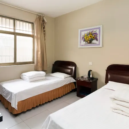 Xinxiang Jidong Hotel