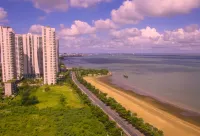 Beautiful Beach Holiday Hotel