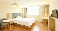 HanTing Hotel (Huanggang Hong'an Walmart Plaza)