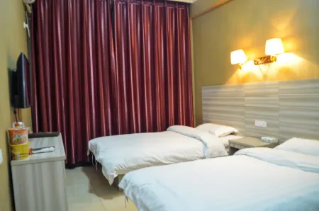 Wuzhi Jinhui Hotel Отели рядом с достопримечательностью «Huanghe Jiaotong University (Shangde Campus)»