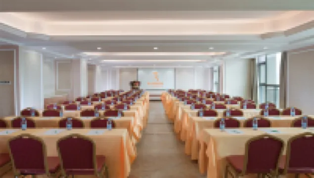 Vienna International Hotel (Heyuan Agile Jianji Shopping Center Branch)