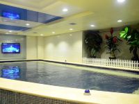 怀仁皇家桂庭酒店 - 室内游泳池