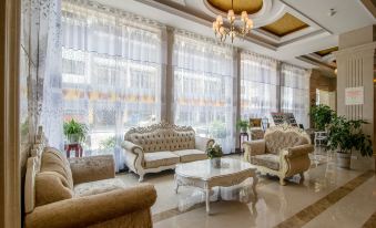 Vienna Hotel (Yangshuo Impression Lijiang Branch)