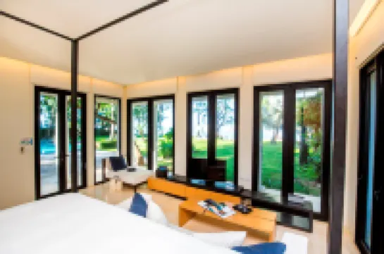 The Anda Mani Khaolak Beachfront Villas Hotels in Thai Mueang