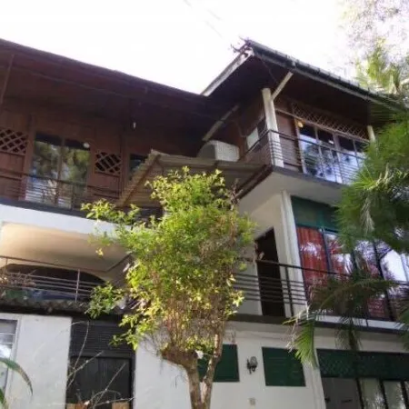 Drop Hostel