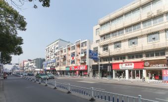 Lvcheng Hotel