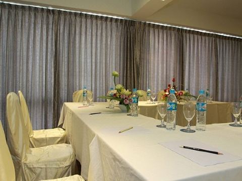 The Lantern Resorts Patong Hotel Overview