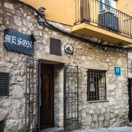 Hostal Hueso