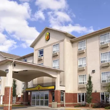 Super 8 by Wyndham High Level AB