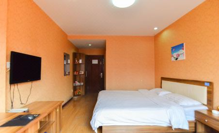 Haiyun Hotel Dashiqiao - Housity