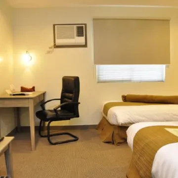 Magallanes Square Hotel